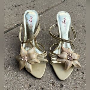 Stylish Gold Floral Heels by Stefano
